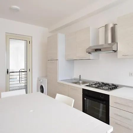 Gorgeous In Isca Marina Apartment